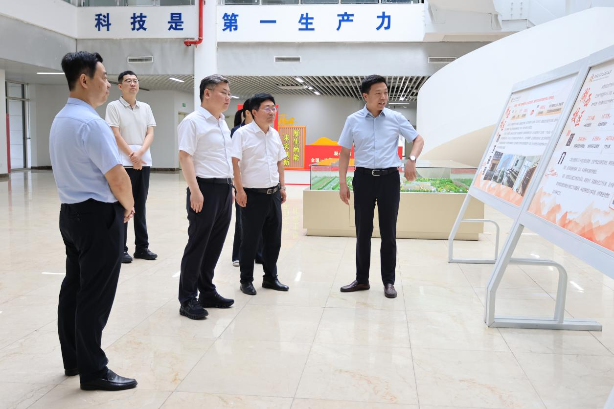 沛县县长刘一带队到我校湖西校区调研
